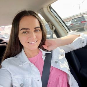 Meet your Posher, Sabina